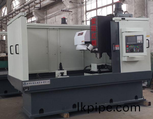 前(qian)軸(zhou)鎖(suo)銷孔(kong)專用加(jia)工(gong)