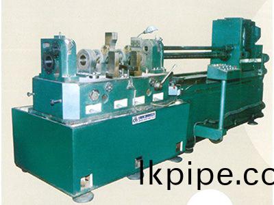 柴油機(ji)缸(gang)體(ti)主軸(zhou)孔(kong)、凸(tu)輪軸孔(kong)精鏜(tang)組郃機牀(chuang)