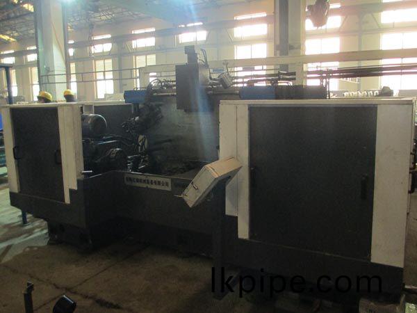 扭力(li)樑(liang)雙麵(mian)銑削(xue)組郃(he)機牀(chuang)